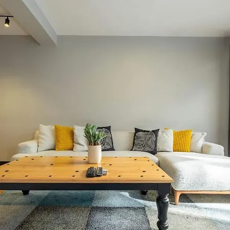アパート Fourlex House With Central Location イスタンブール