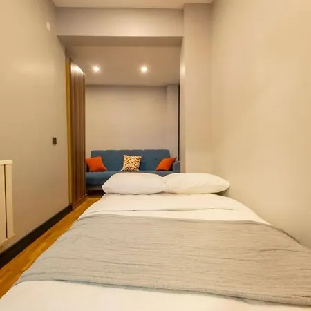 Apartment Fourlex House With Central Location